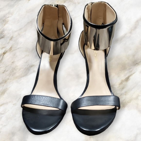Bebe Open Toe Zipped Heel With Gold Tone Ankle Cuff Size 8 US - Picture 2 of 6